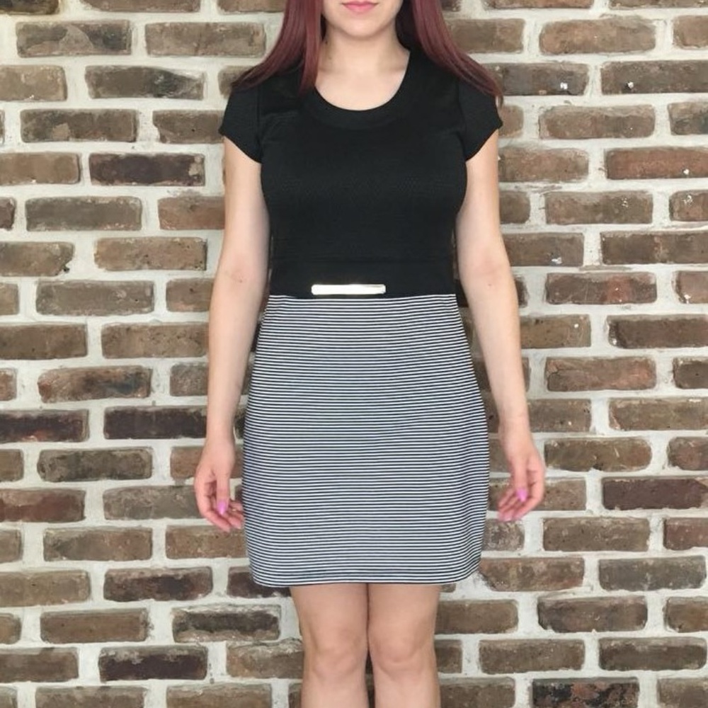 Waggon Paris Black Dress -white stripes- Sz Large - Picture 4 of 8